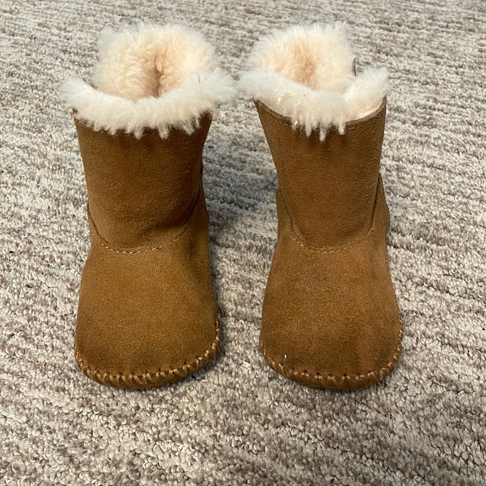 Baby chestnut color Uggs. Size 4/5